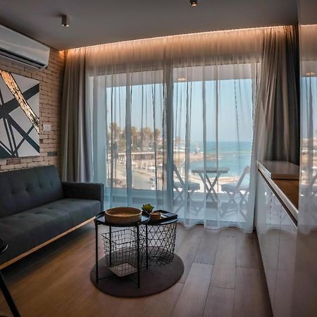 Cosea Living: Seaside Luxury Suite In Harbour 107A Pafos Dış mekan fotoğraf