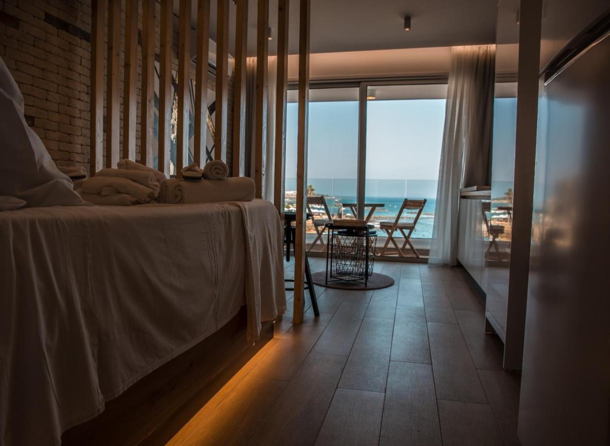 Cosea Living: Seaside Luxury Suite In Harbour 107A Pafos Dış mekan fotoğraf