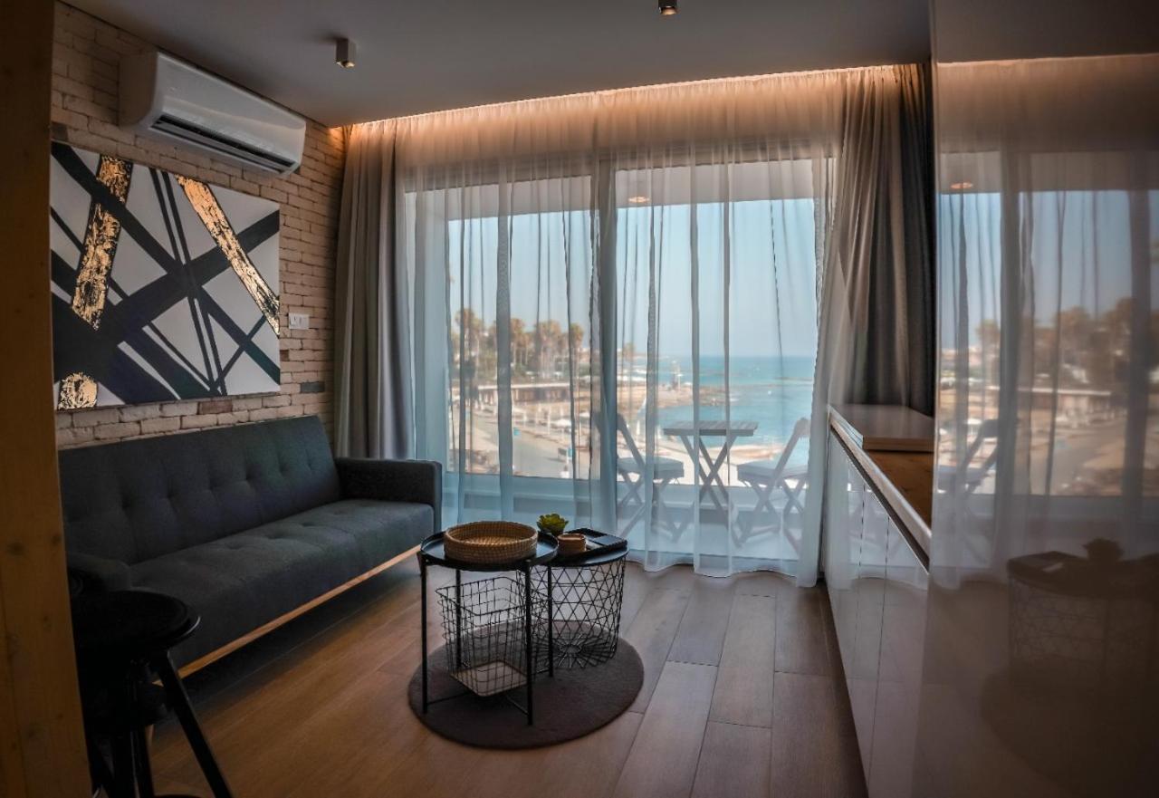 Cosea Living: Seaside Luxury Suite In Harbour 107A Pafos Dış mekan fotoğraf