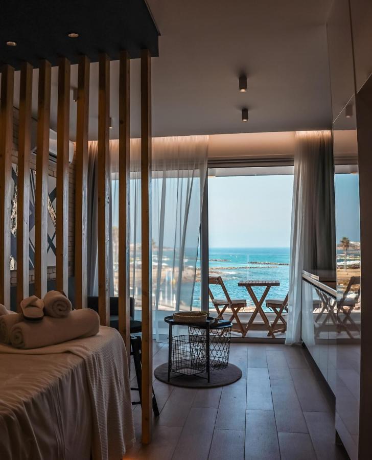 Cosea Living: Seaside Luxury Suite In Harbour 107A Pafos Dış mekan fotoğraf