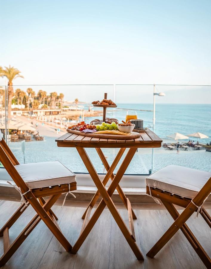 Cosea Living: Seaside Luxury Suite In Harbour 107A Pafos Dış mekan fotoğraf