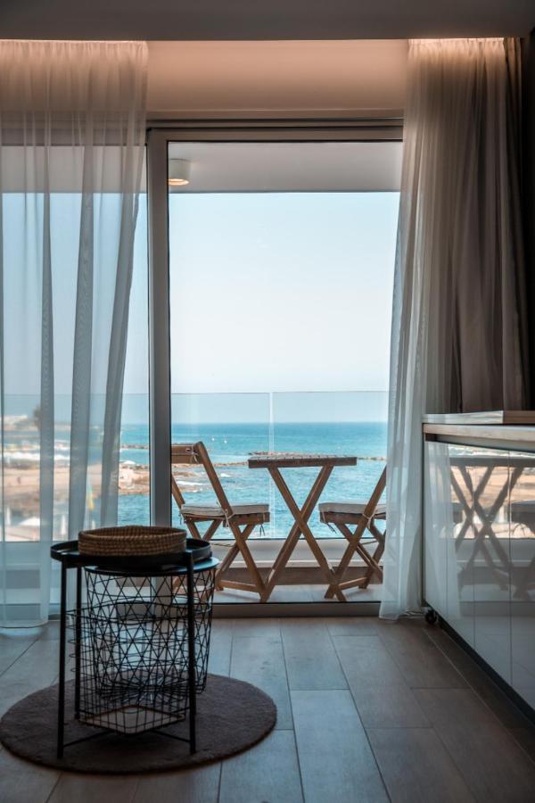 Cosea Living: Seaside Luxury Suite In Harbour 107A Pafos Dış mekan fotoğraf